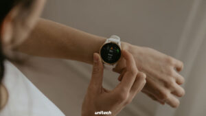 Best Smartwatch for Blood Sugar Tracking 300x169