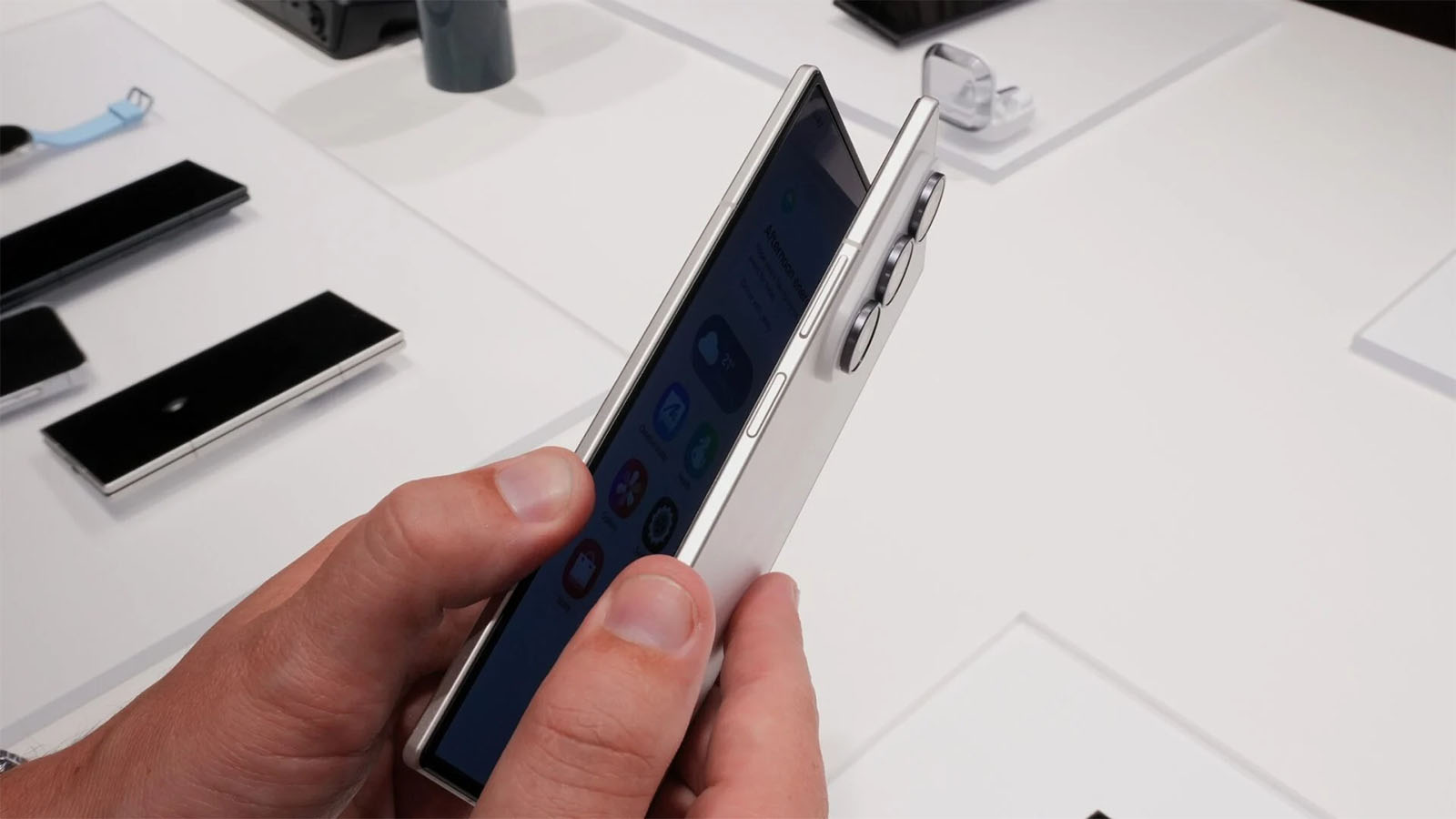 Galaxy Z Fold 8 Ultra
