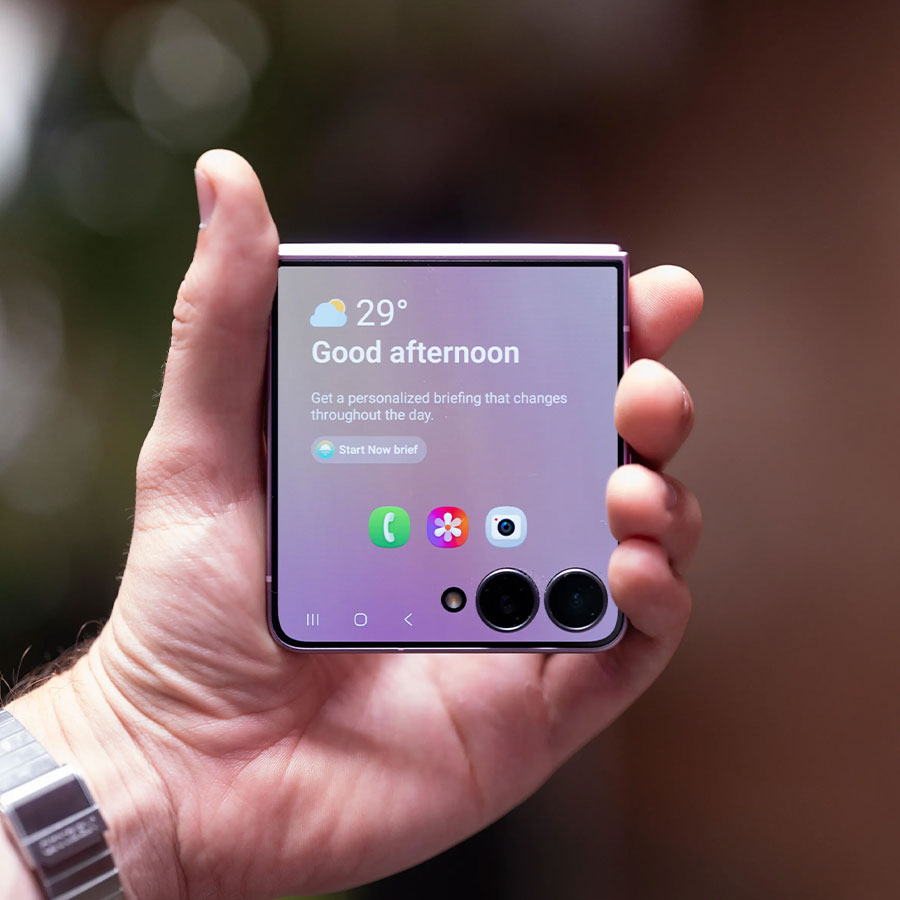 گوشی سامسونگ گلکسی Z Flip 8