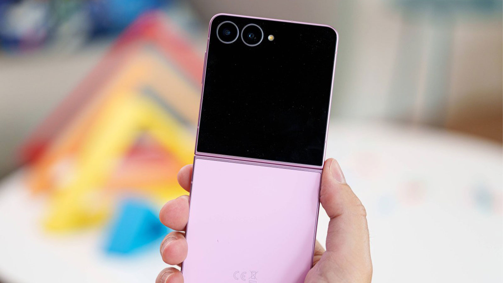 گوشی سامسونگ Z Flip 8
