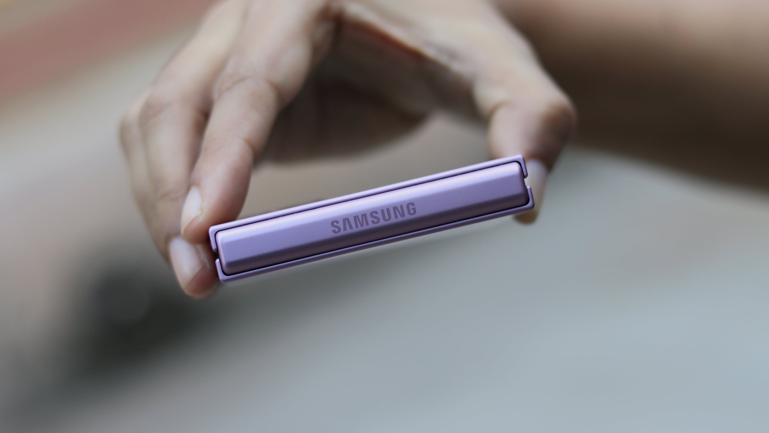 Samsung Galaxy Z Flip 8