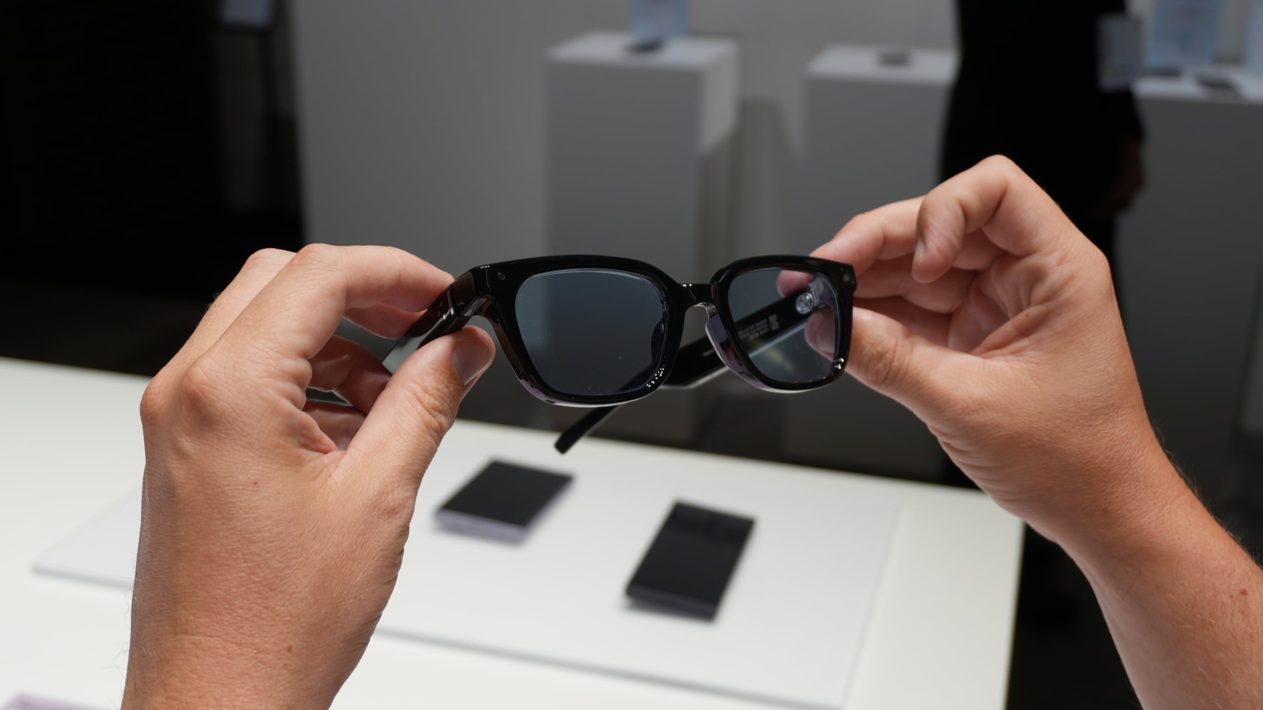 Samsung smart glasses