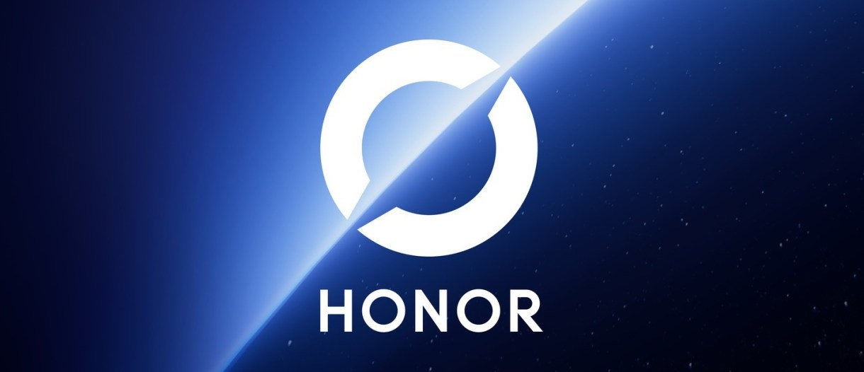 Honor 700 Pro with its rear screen to be joined by three other interesting phones this year