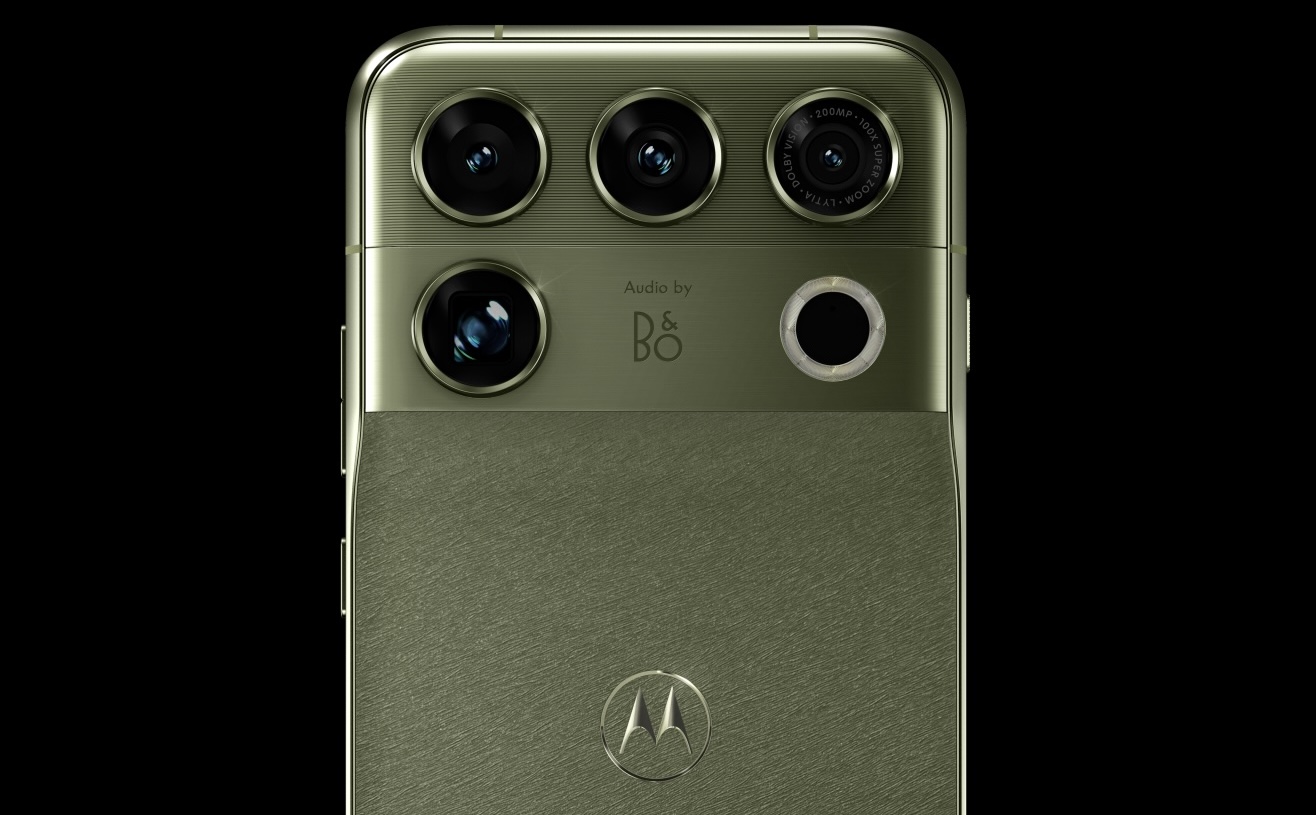 Motorola unveils Signature 27 with 200MP telephoto camera, Snapdragon 8 Elite Extreme Gen 6