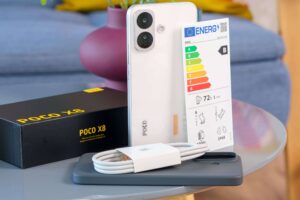 poco x8 unboxing 3 300x200