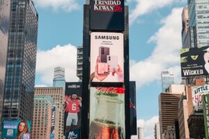 samsung welcome to foldables 3 1200x800 2 300x200