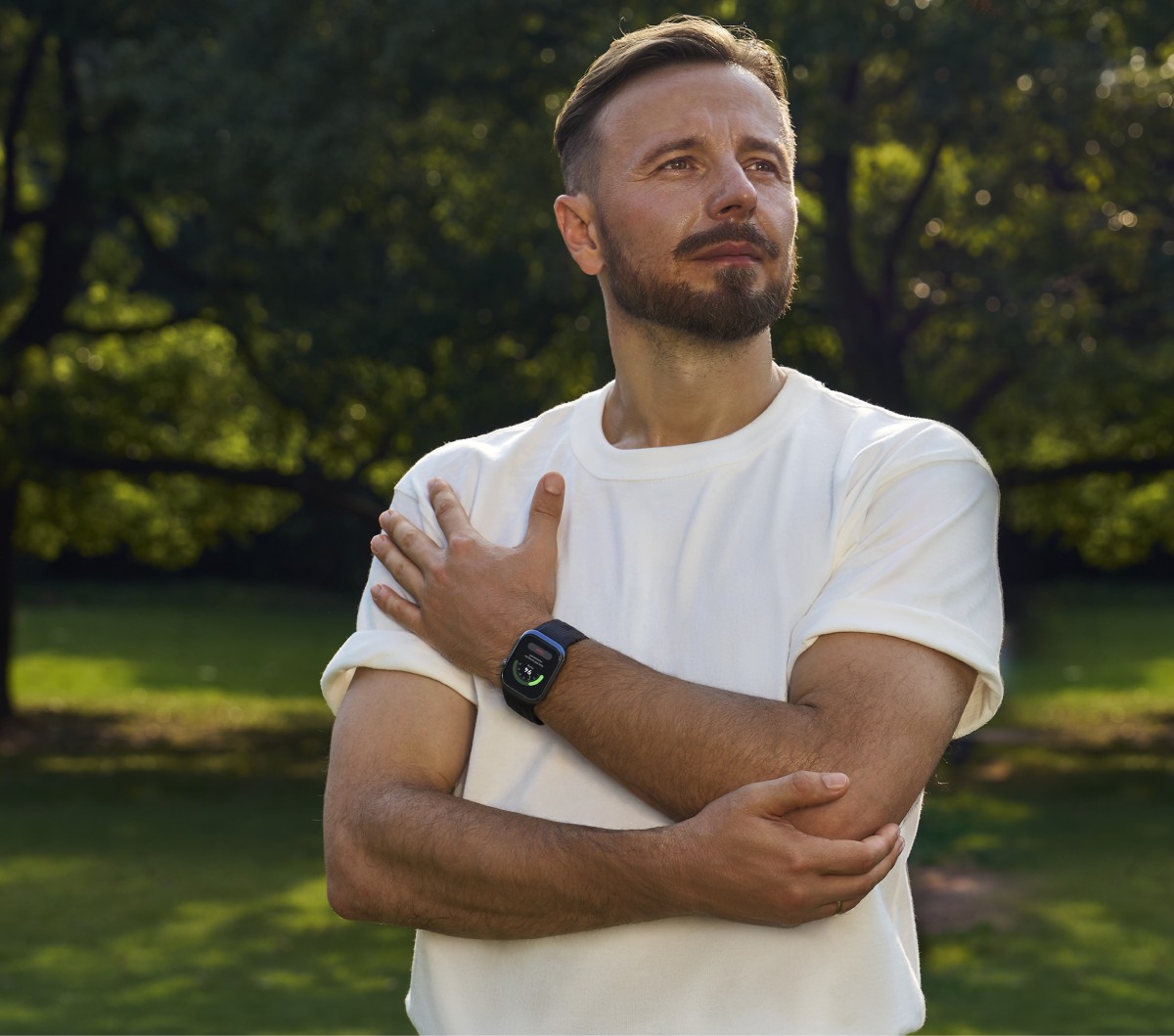 You can use the Huawei Watch D3 to measure your blood pressure anywhere, anytime