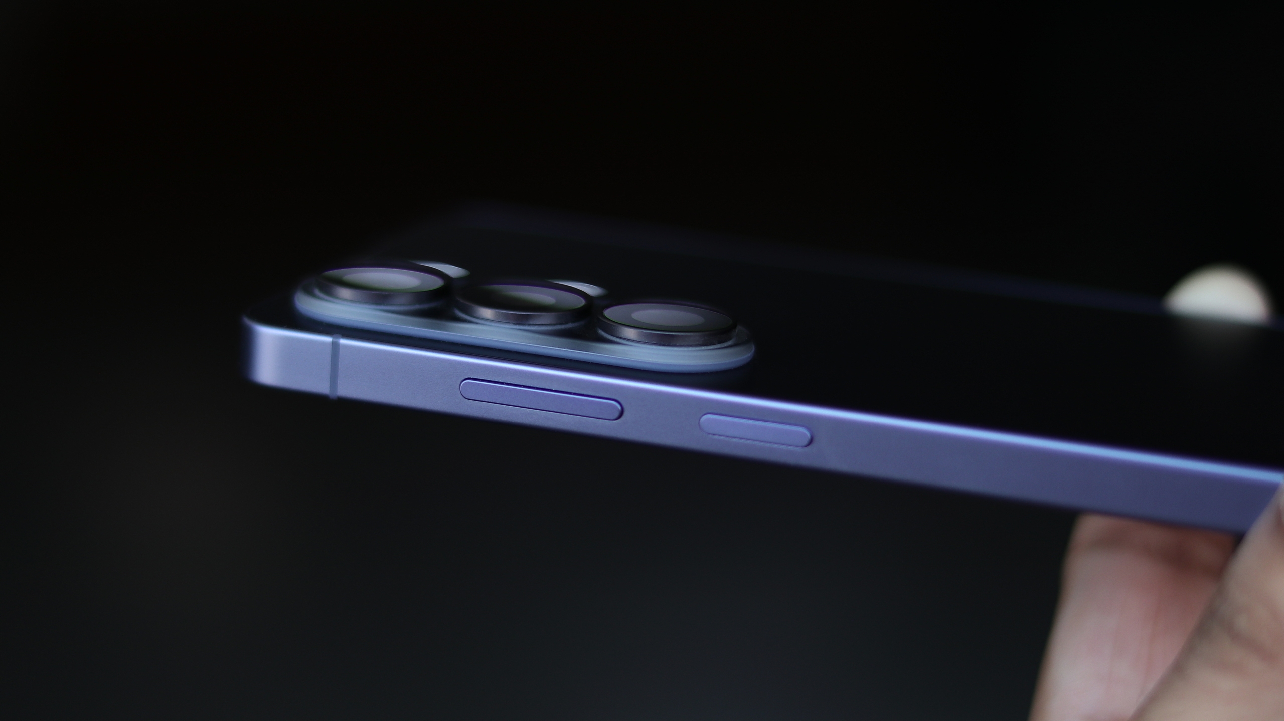 Galaxy S26 Ultra frame